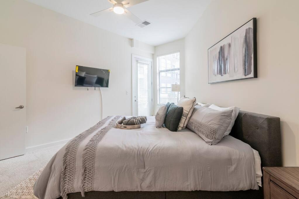 Charming Cozy Apartment With Wi-Fi & Free Parking Charlotte Esterno foto